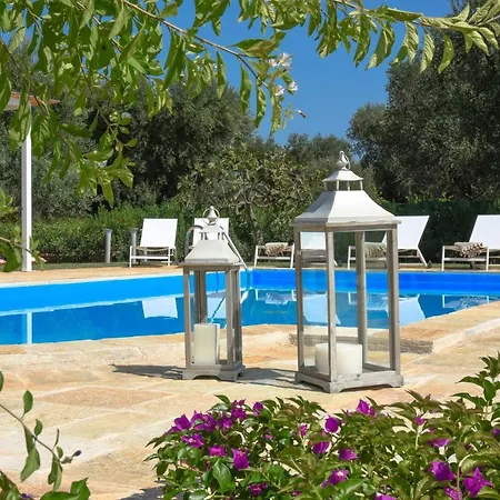 Theros With Pool Villa San Michele Salentino