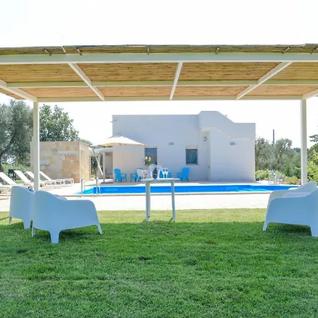 Theros With Pool San Michele Salentino